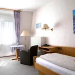 ホテル Haus Am Kurpark Garni バート・シュテーベン