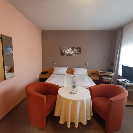 Haus Am Kurpark Garni Hotel