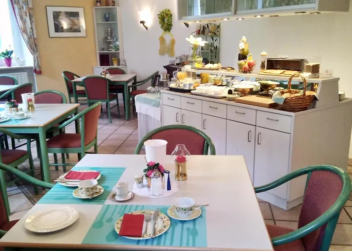 Haus Am Kurpark Garni 호텔 바트스테벤