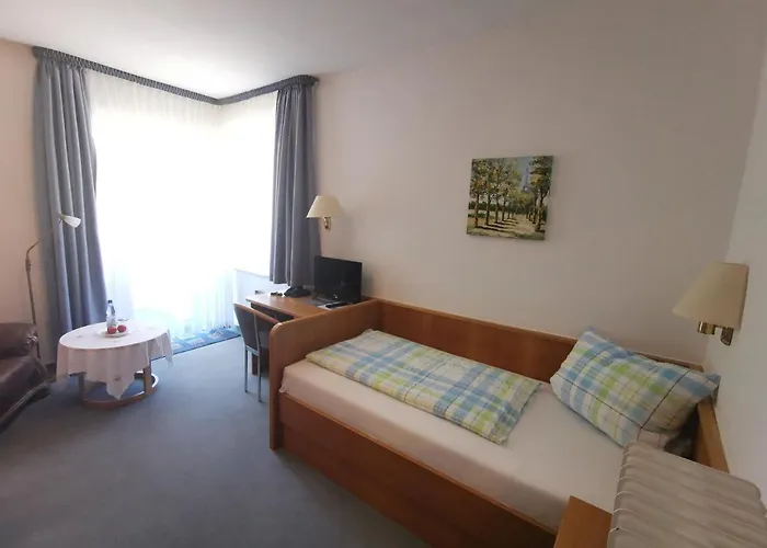 호텔 Haus Am Kurpark Garni 바트스테벤