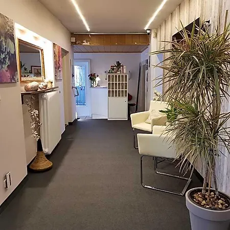 Haus Am Kurpark Garni Hotell 3*