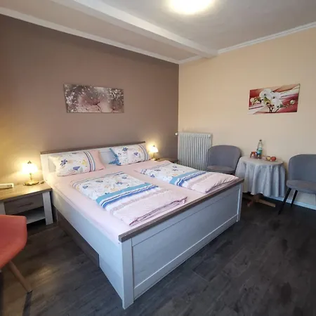 Haus Am Kurpark Garni 3*