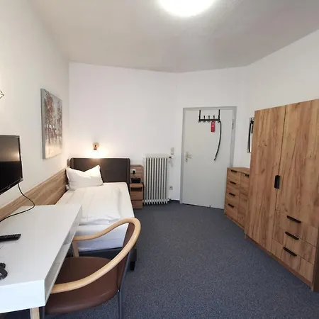 Hotel Haus Am Kurpark Garni 3*