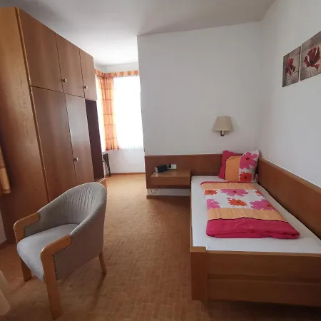 Haus Am Kurpark Garni Hotell