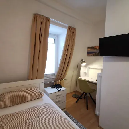 Haus Am Kurpark Garni Hotel